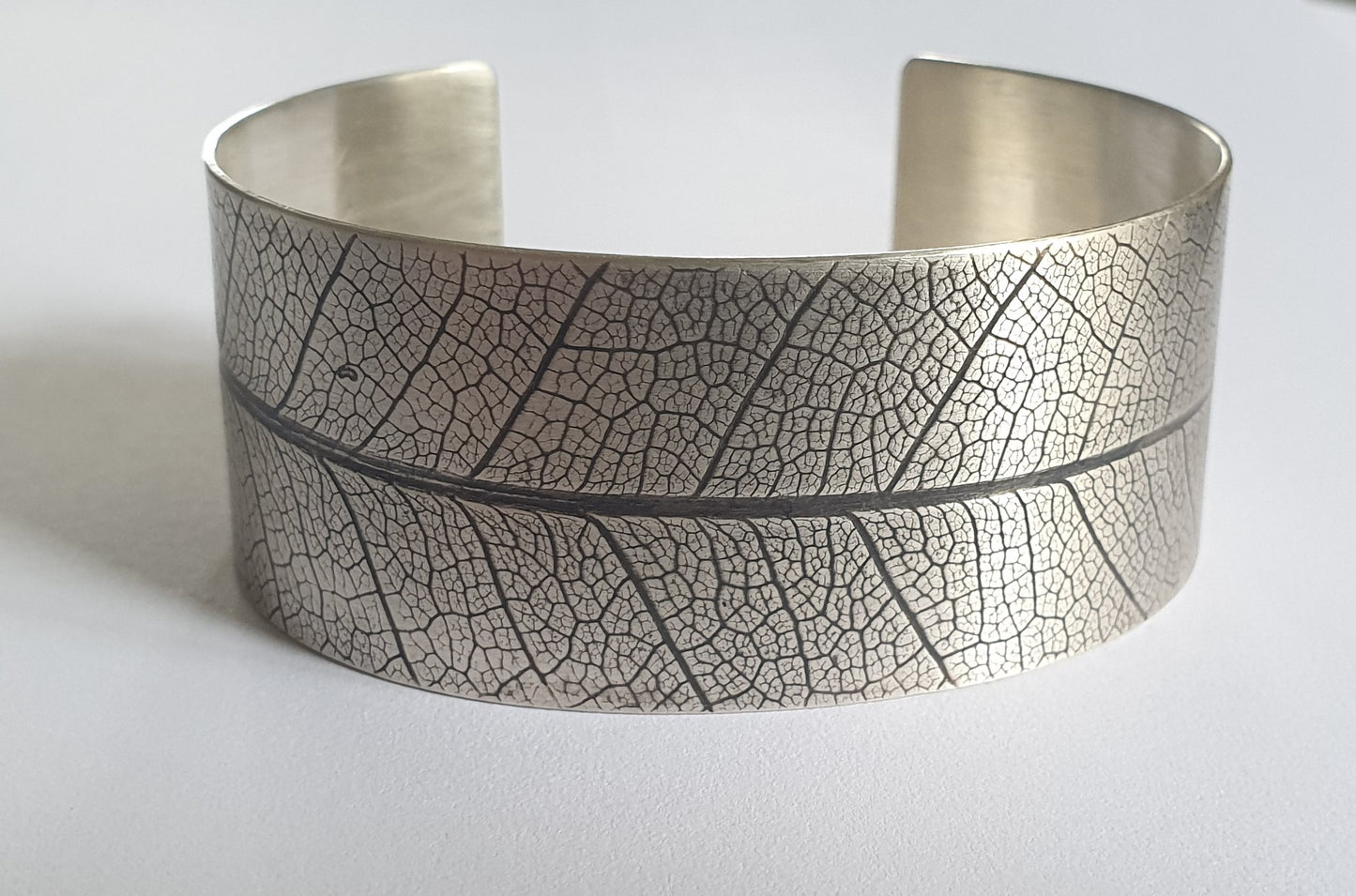 Leaf Textured Cuff