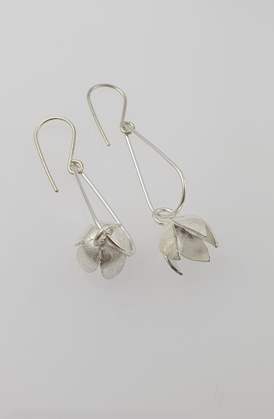 Blossom Cap Earrings - 5 petals