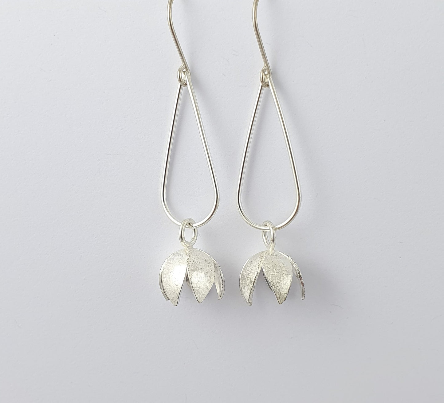 Blossom Cap Earrings - 5 petals